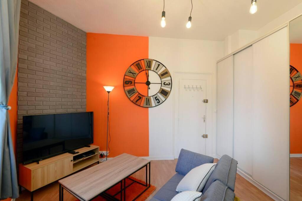 L'Accueil En Quai/T2/Gare/Wi-Fi Apartment Angouleme Exterior photo